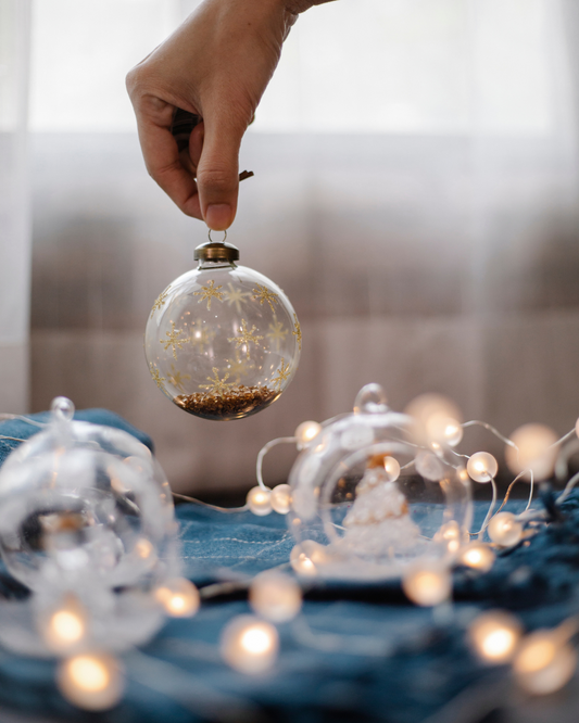 Create a Festive Filled Ornament, Paper Angel & Boho Decor Balls – Workshop Monday 8 December 14:00 – 16:00